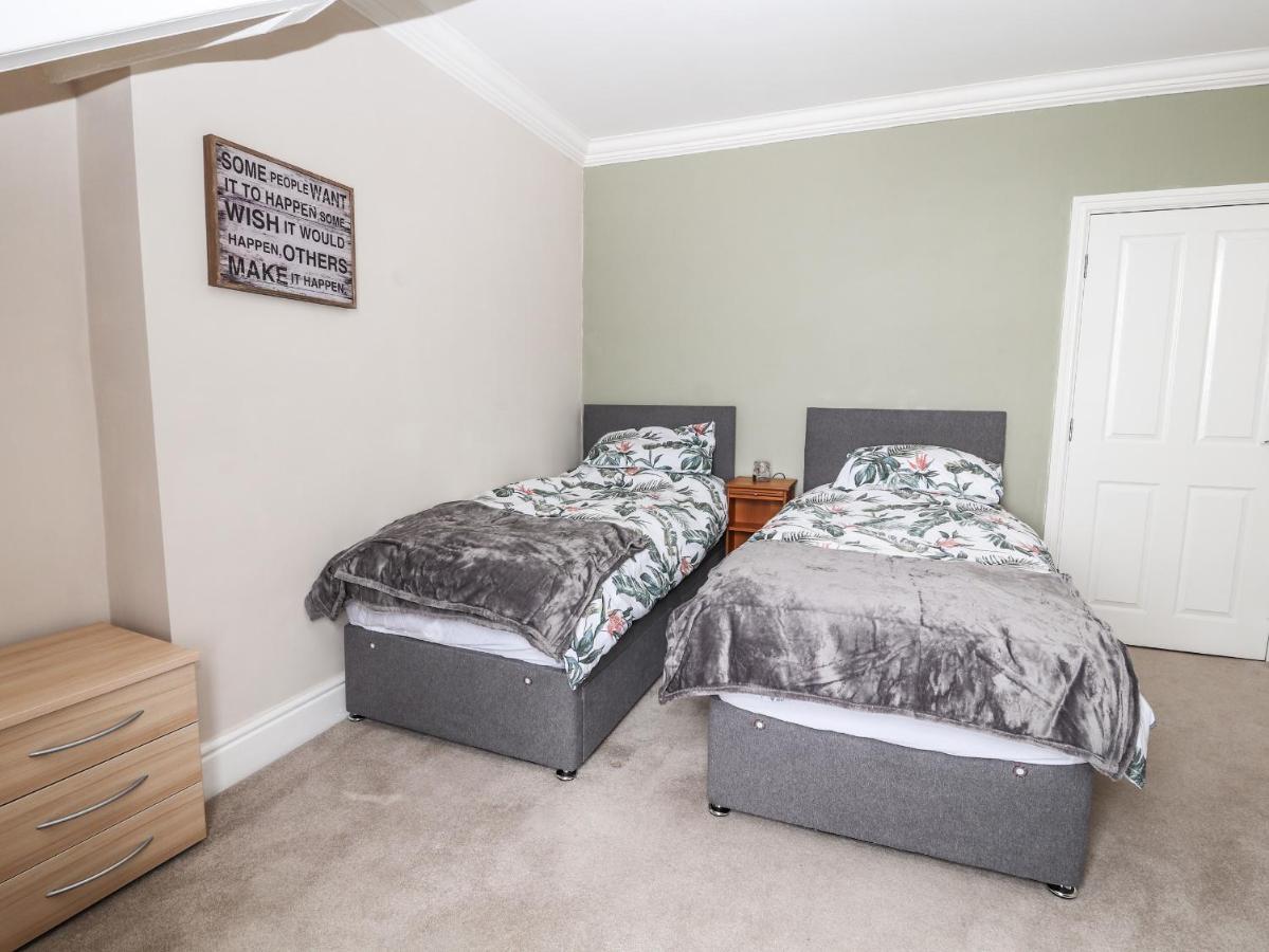 Ty Uchaf Appartement Rhyl Buitenkant foto