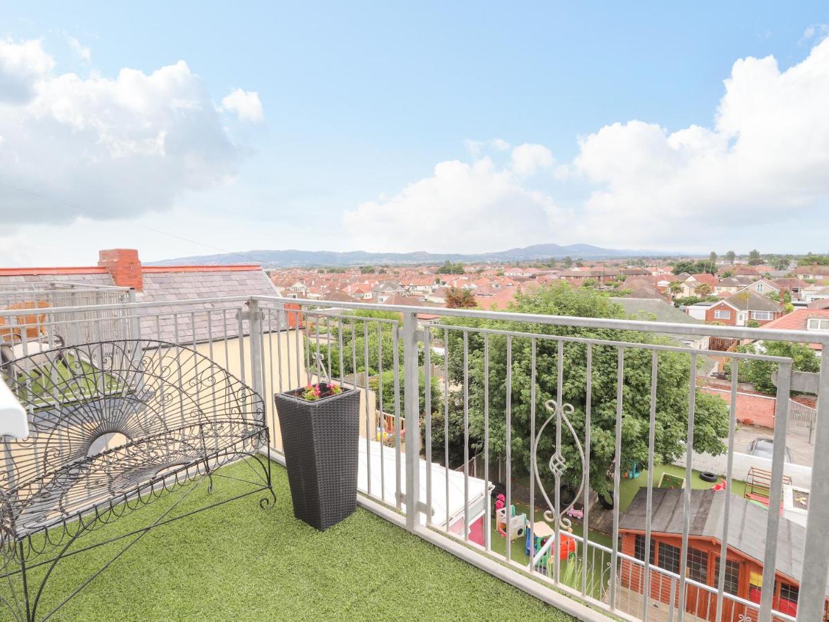 Ty Uchaf Appartement Rhyl Buitenkant foto